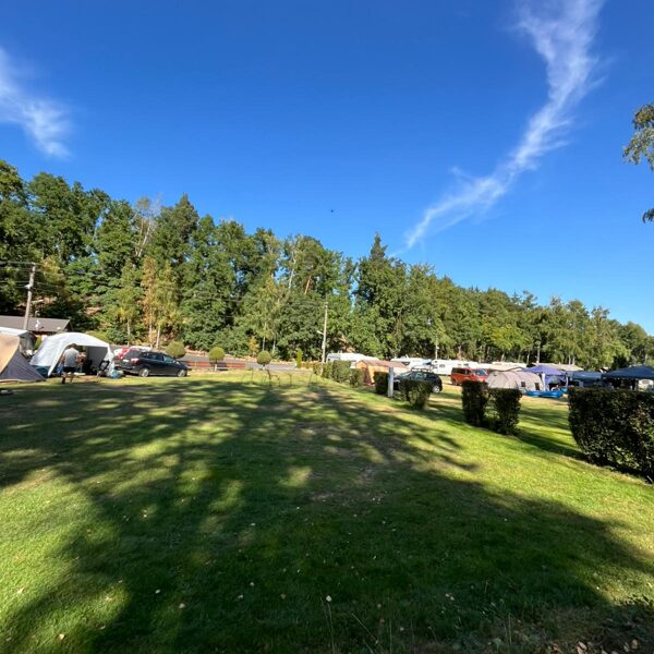 camping places next to the reception